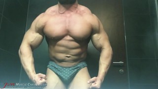 A Bodybuilder Who Is 22 Years Old Takes A Shower On Cameras