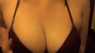 Große Brüste, Die Aus Dem Bikini Fallen, Keine Nacktheit