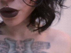 watch me spit on my tits