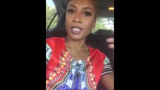 In The Car Ebony Milf Entertains Herself By Playing With Her Pussy