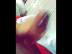 Bored - Screenshot 4 of 16 - Handjob