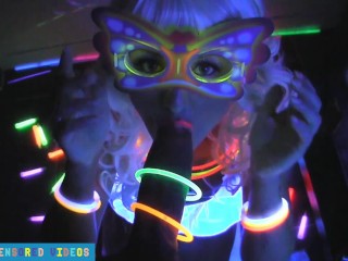 HOT RAVER GIVES BLOWJOB, FOOTJOB AND HANDJOB