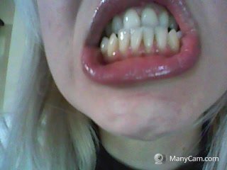Savannah Camgirl, teeth, fetish, pornstar