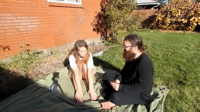 Отрыжка на заднем дворе