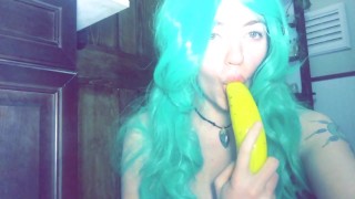 Sucking Banana Teaser ;)