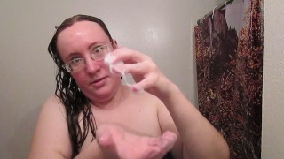Utilizzo di Deep Coniditoner sui miei capelli appena usciti dalla doccia