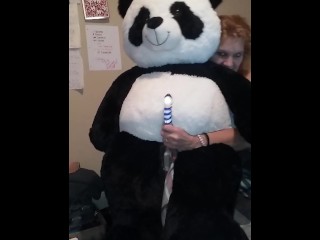 Even a Hand Job don't make Pandas Cum that Easy