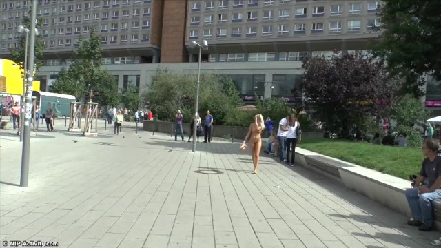 Blonde Teen Paris Naked on Public Streets