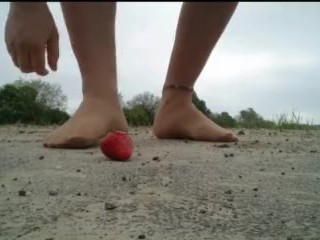 Nylon Foot Strawberry Crushed ** Crushing Outdoor **