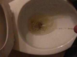 Urinar Em Câmera Lenta
