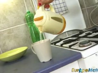 EuropeMaturE Granny_Dana Beranova SoloPlaying