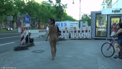 Crazy Babe Nicole Naked On Public Streets