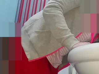 Italian Girl stinky fart in man face pt2