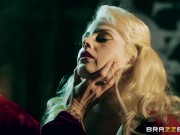 Preview 5 of Queen Of Thrones: Part 1 (A XXX Parody) - Brazzers