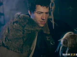 Queen Of Thrones: Part 2 (A XXX Parody)  - Brazzers screenshot number 2