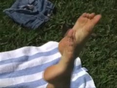 Toe Wiggle - Screenshot 3 of 16 - Feet