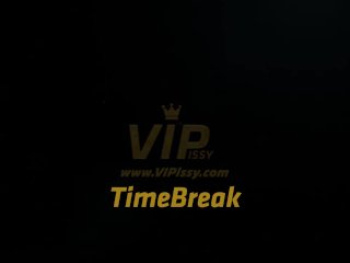 VIPissy - Lesbian piss drinking and pussy play for Francys Belle and Lilith