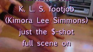 PREVIEW: KLS in pink FOOTJOB