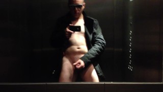 PUBLIC cumming in an ELEVATOR onto the mirror and licking the cum