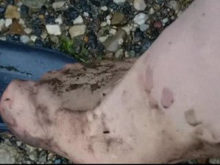 dirty nylon feet, deutsch amateur, dirty feet, public