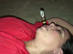 Marta cigar dangling