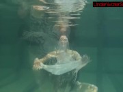 Preview 6 of Blackhaired beauty Irina underwater