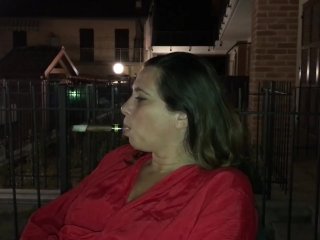 Dangling full cigar inhalation