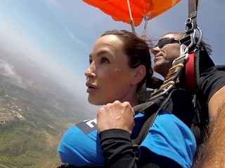 Le News @ Sex - Skydiving Avec Lisa Ann ! Partie 2