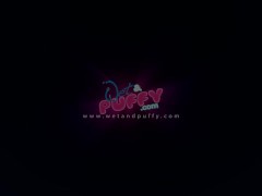 Wetandpuffy - Rebeca Pumps Her Pussy - Screenshot 3 of 16 - Female Masturbation