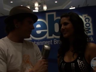 Show &Tell: Interview with Pornstar_Sunny Leone