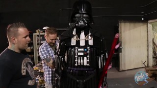 Haciendo Darth Vader con juguetes sexuales