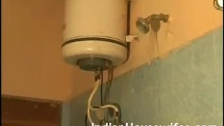 Shilpa Bhabhi Indiase Vrouw Gefilmd Tijdens Het Douchen, Ontmaskerd Door Haar Man
