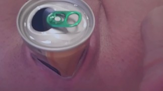 早上的咖啡和罐头在我的阴户自慰