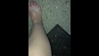 Barefoot teaser