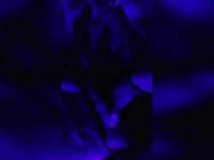 Video Whipped out the UV light, had fun with Janine [Bad Dragon]