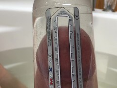 8.25” of dick in Bathmate X40