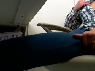 MASTURBATE AT WORK: DAY 3 CASUAL DAY.tight Jeans.tightPussy
