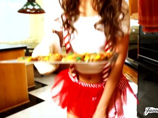 RILEY REID IS A HO HO HORNY LITTLE CHRISTMAS SLUT READY TO DRAIN YOUR BALLS screenshot number 1
