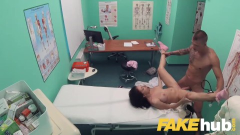 Fake Hospital Tattooed hottie squirts and orgasms whilst fucking czech cock