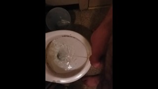 Amateur Male Pisses in Toilet