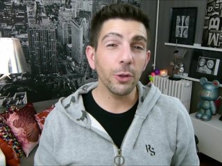 TOUCHEZ VOUS LES COUILLES ! TOP 5 des trucs à faire avec vos boules !