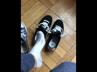 socks, gym feet, solo female, stinky feet