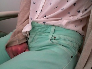 Masturbate_at work:Day 34: Orgasm trought my pants