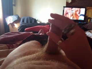 "Straight Guy" jerking off to Bisexual Porn, very hot!