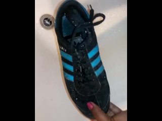 exclusive, pissing in shoes, squirt, ebony piss