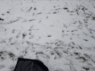 pissing in public, pissing, snow, outside