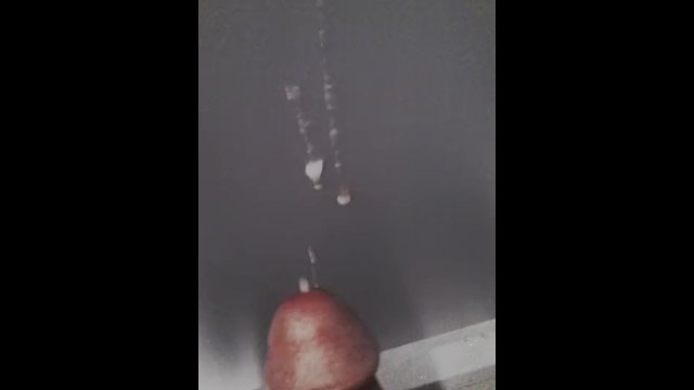 quick cum shot