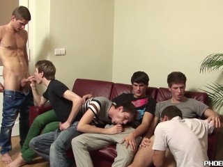 Hot twinks Kevin Pure and Brandon Pav having a naughty orgy