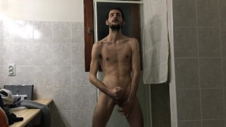 Sexy straight guy in jerkoff
