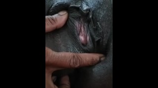 Incredible Large Pussy Lips
